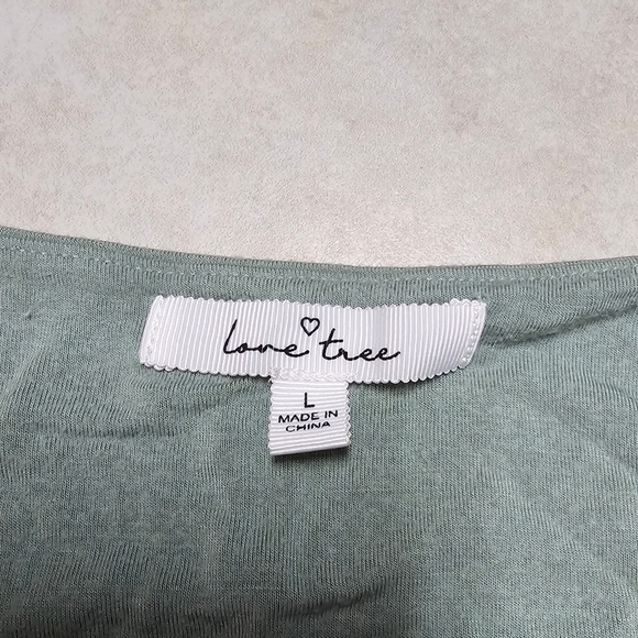 Love tree crop tank large - Picture 2 of 3